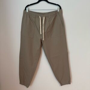 Vineyard Vines Women's Tan Joggers